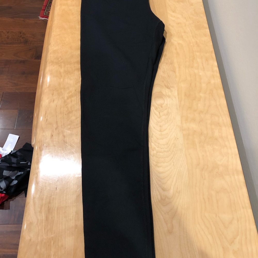 90 Degree yoga pants large size and black color.